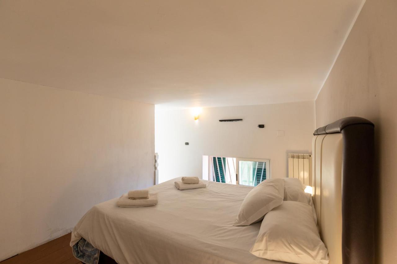 Apartment With Sea View With 2 Lifts Above Montesanto! Naples Extérieur photo