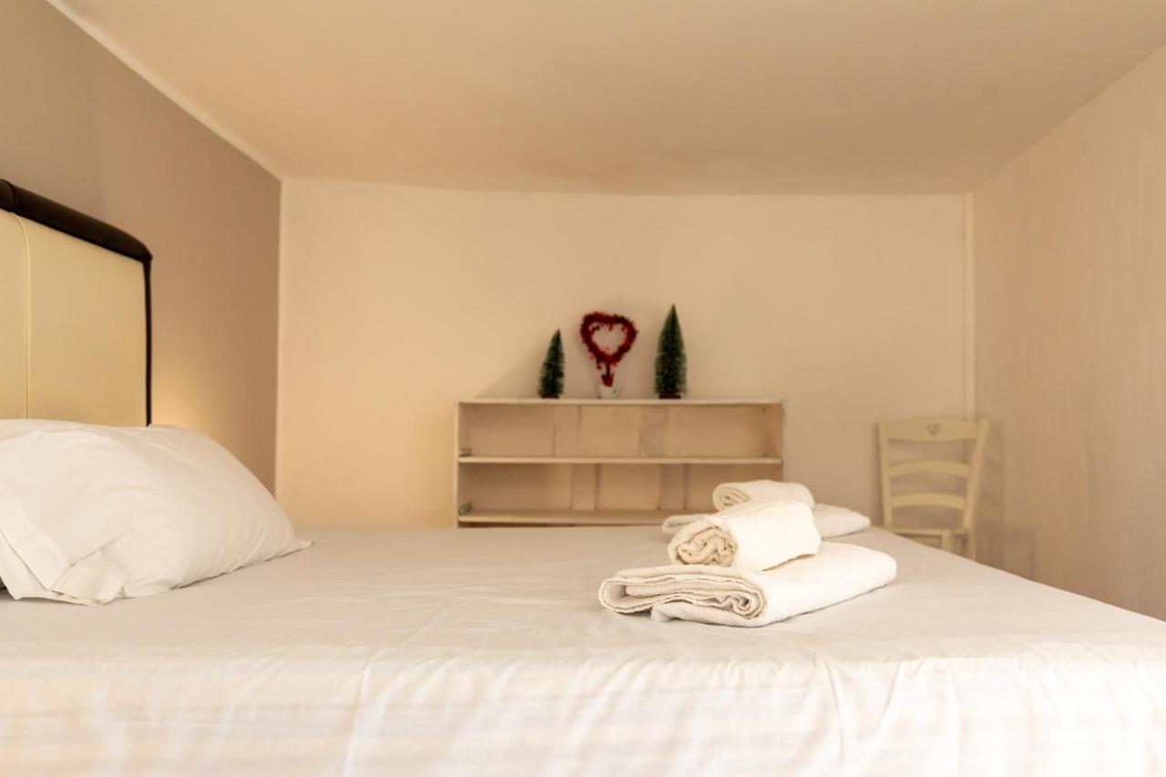 Apartment With Sea View With 2 Lifts Above Montesanto! Naples Extérieur photo
