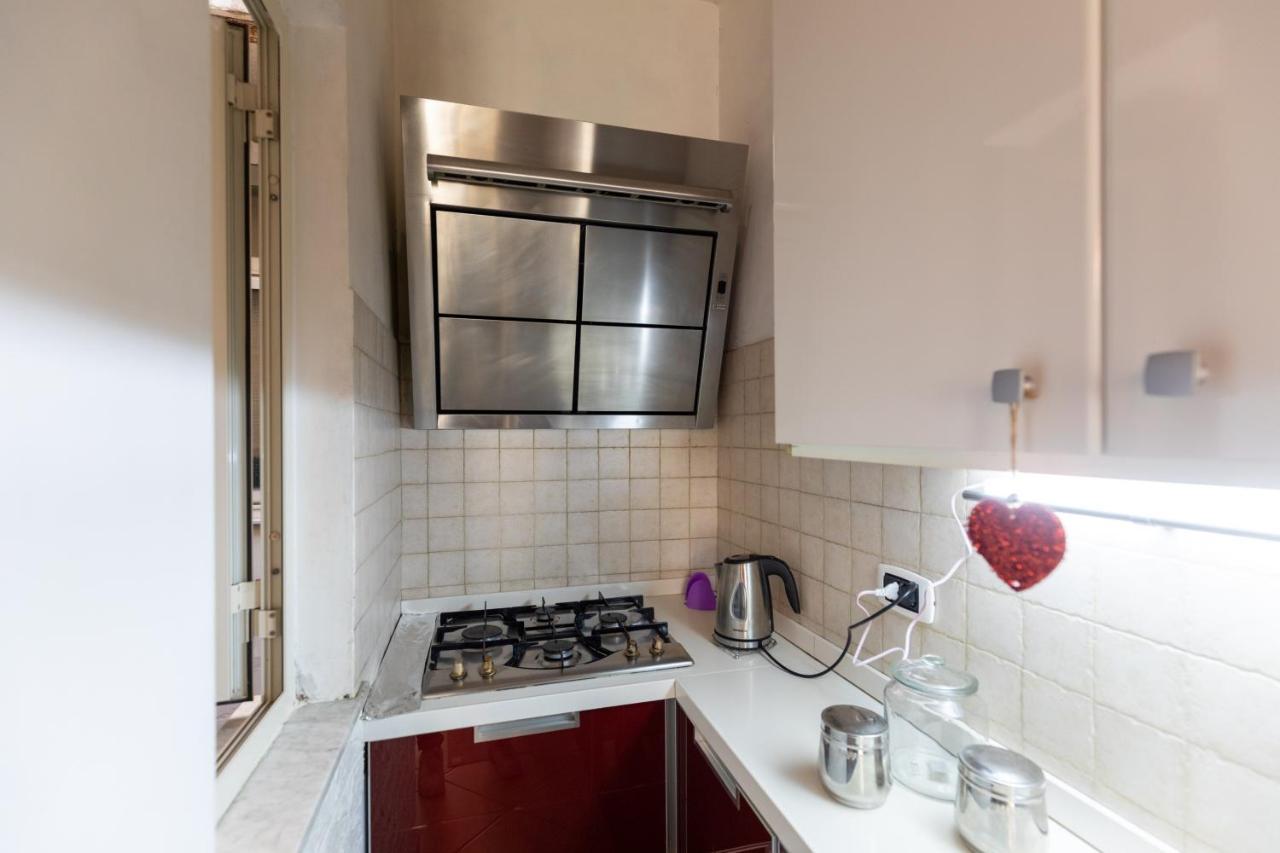 Apartment With Sea View With 2 Lifts Above Montesanto! Naples Extérieur photo